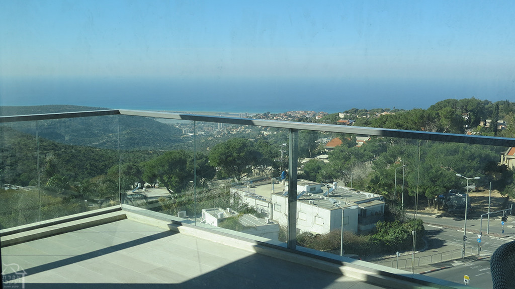 Haifa_David_Towers_1_Porch_1
