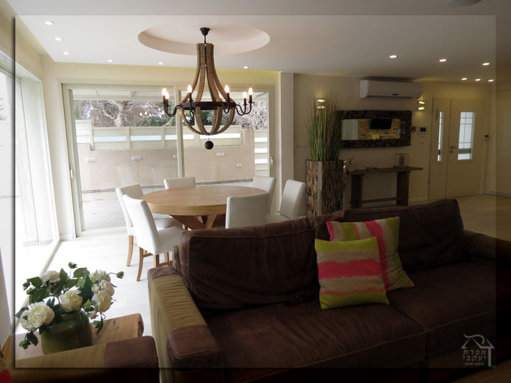 Kiryat_Ata_Villa_1_dining_room_1