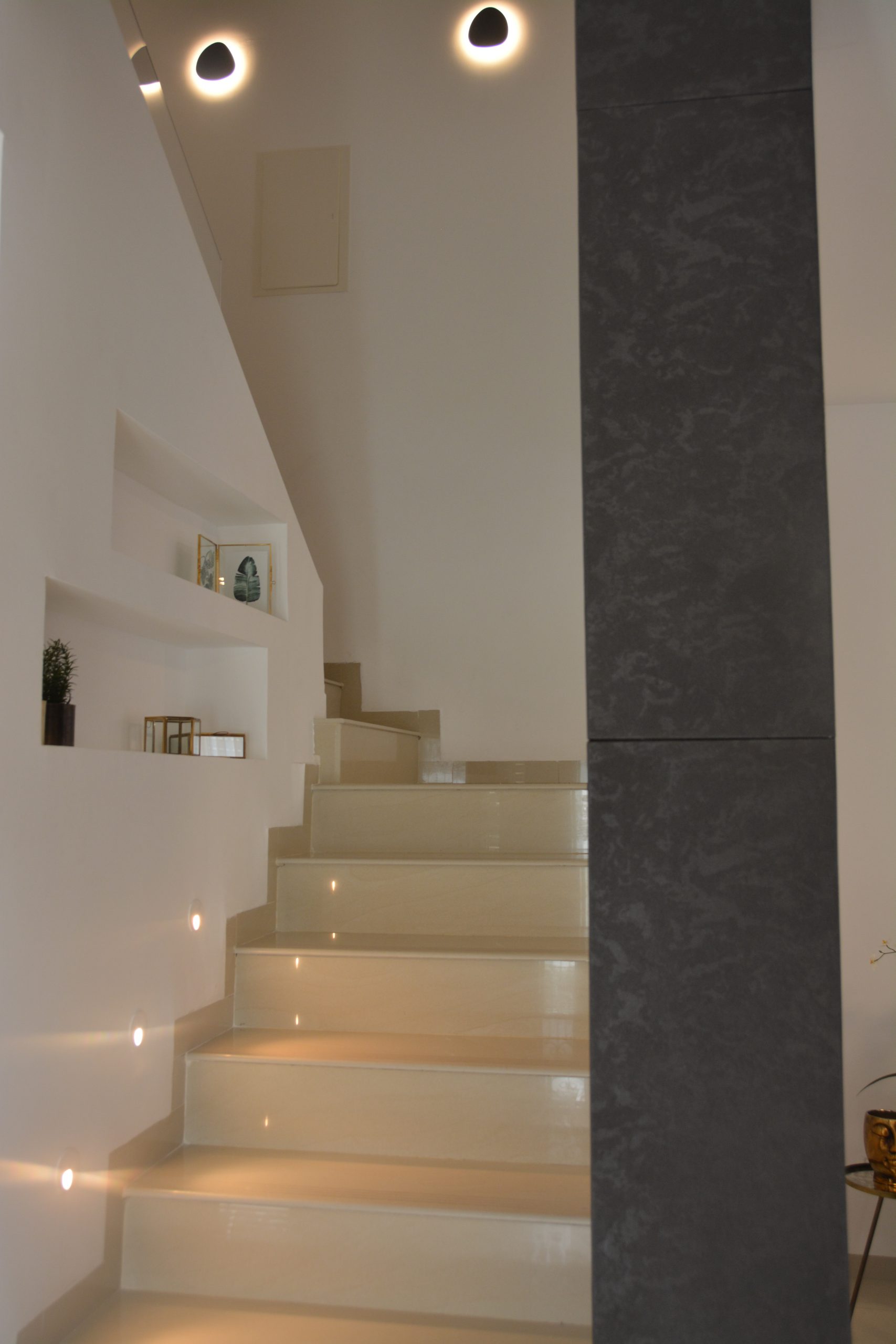 עיצוב-פנים-דו-משפחתי (13)