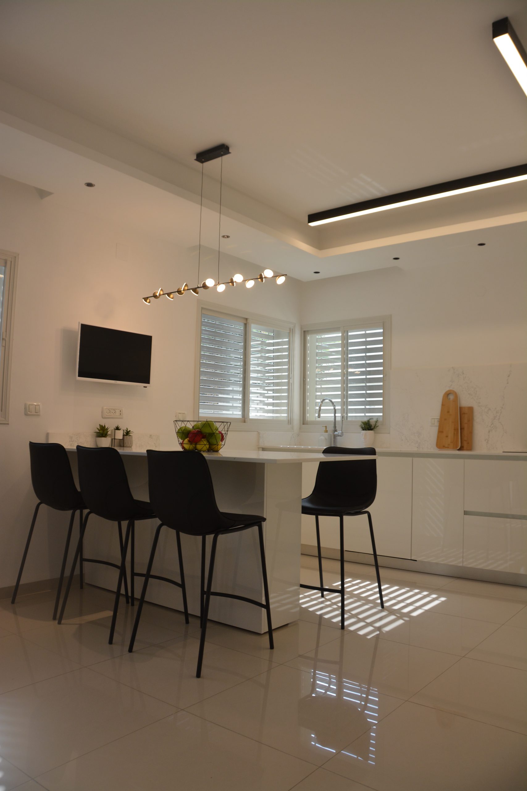 עיצוב-פנים-דו-משפחתי (22)