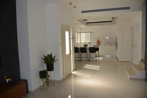 עיצוב-פנים-דו-משפחתי (25)