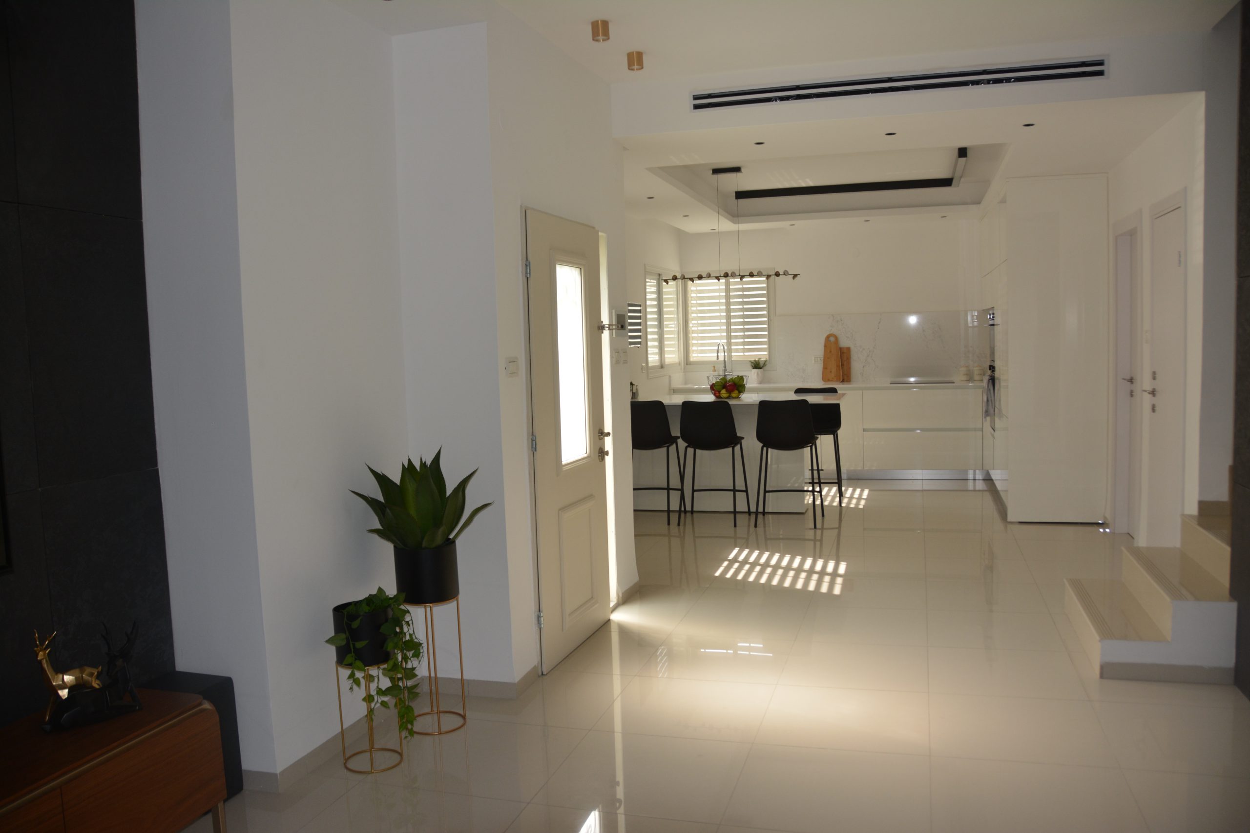 עיצוב-פנים-דו-משפחתי (25)