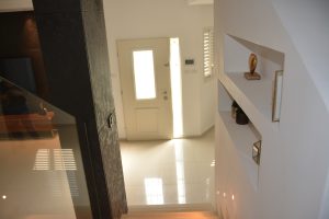 עיצוב-פנים-דו-משפחתי (30)