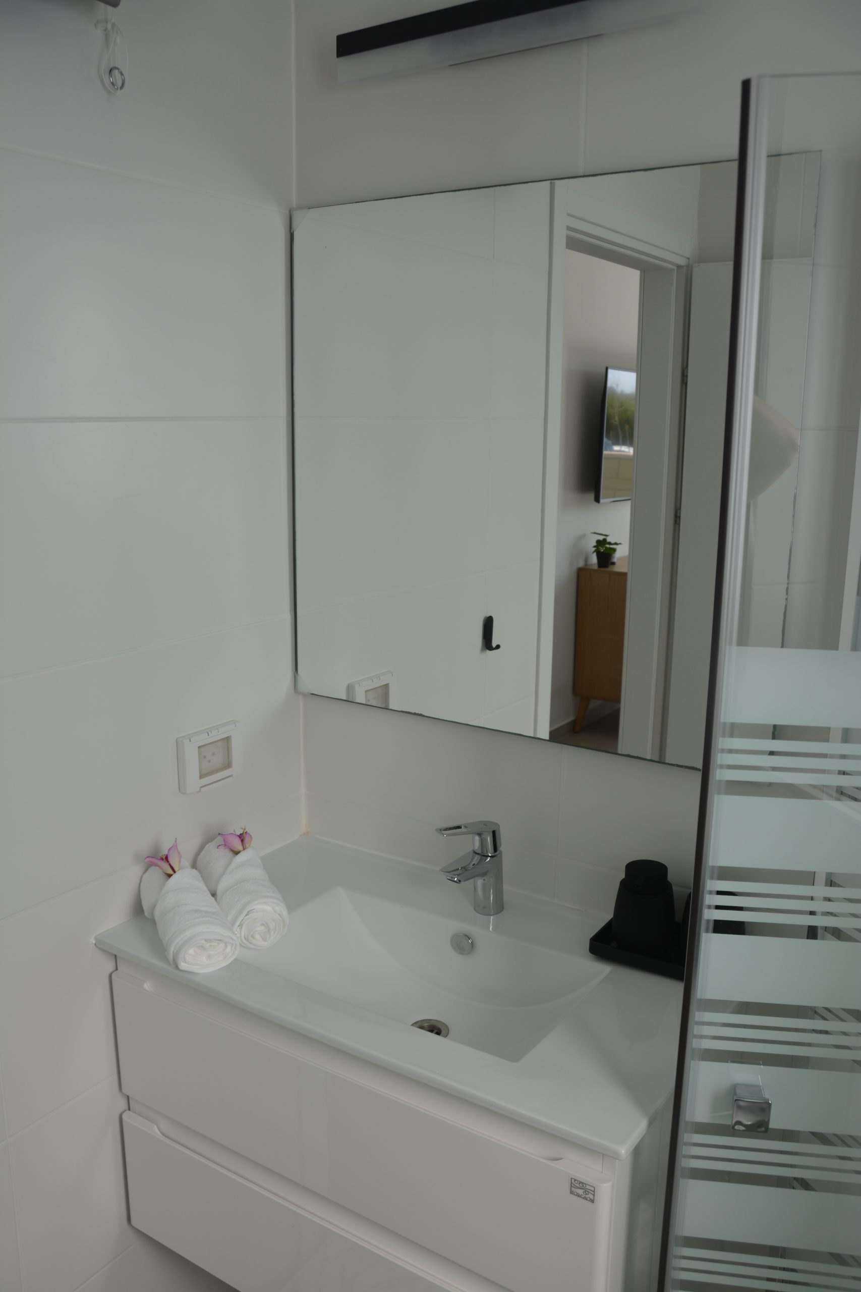 מעצבת פנים airbnb נהריה