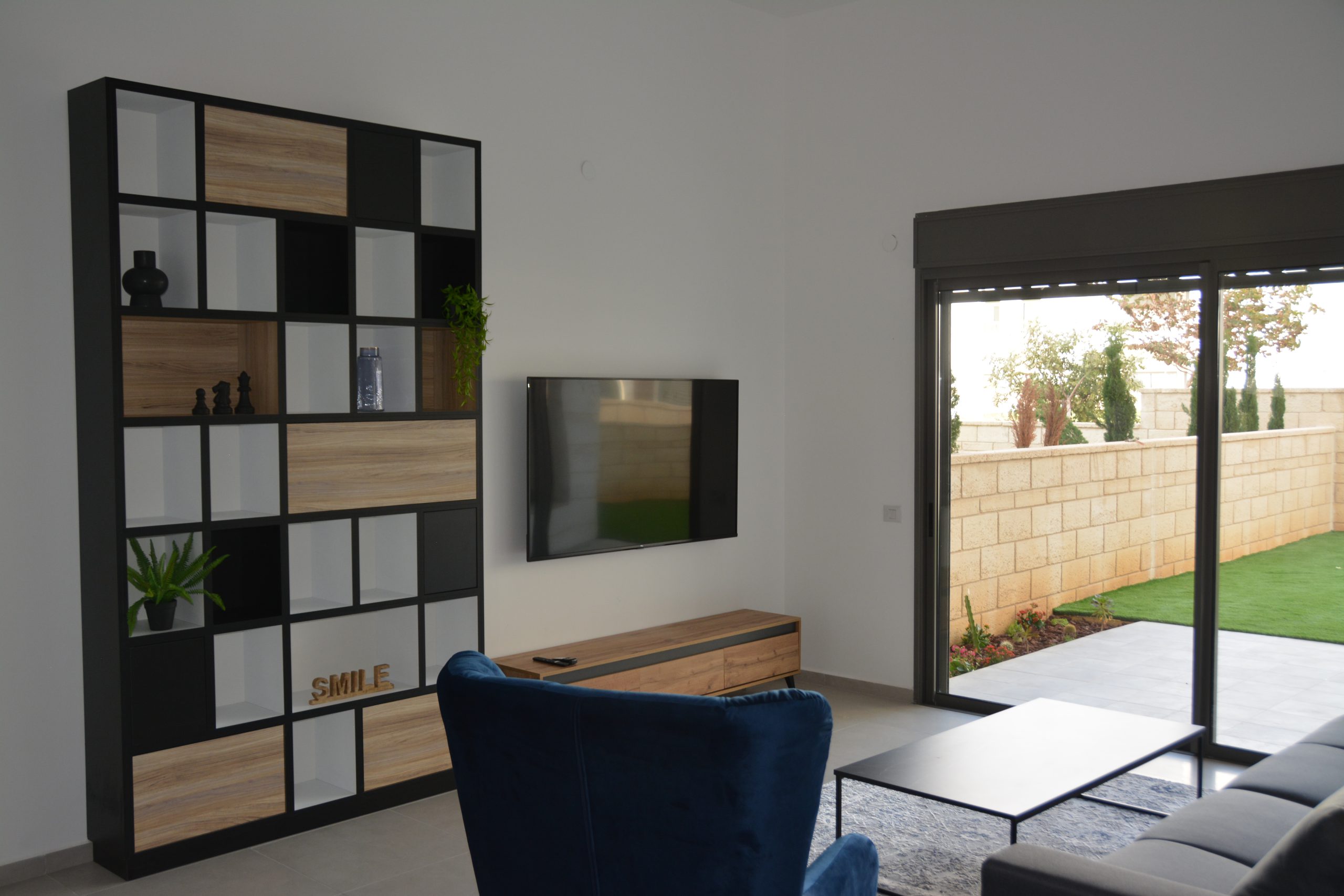 מעצבת פנים airbnb נהריה